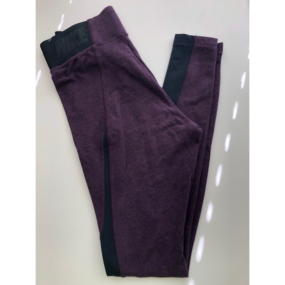 Heathered Purple Nike leggings 💜